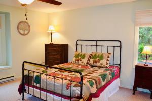 Mt. Maplewood Lake House Apt.