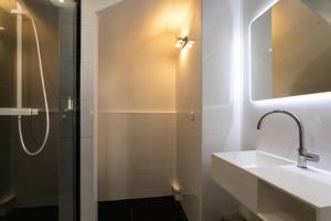 Hotels Hotel Le Mistral : photos des chambres