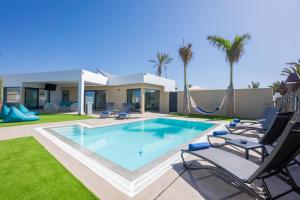 Sea Breeze Villas Lapa and Claca
