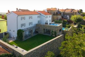 Exceptional 5 Star villa with breathtaking views, Sauna and fitness studio