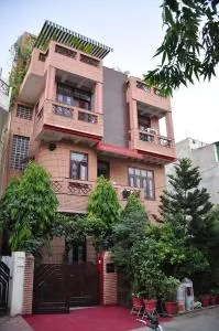 Michael's Homestay - Sāngāner