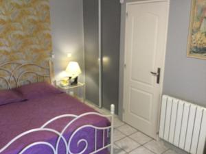 B&B / Chambres d'hotes MAS SOLEIL ET VIGNES : Suite Familiale