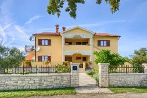 Appartman Rozana - Šajini