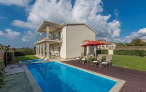 Modern Villa Anita with Pool near Porec