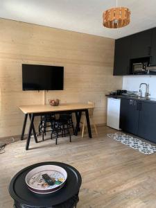 Appartements Appartement contemporain renove, tout equipe : photos des chambres