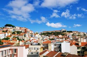 Amazing Downtown Apt with small balcony with view over the castle