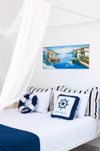 Navy Apartments