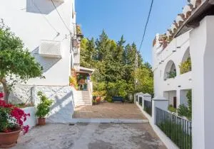 萨尔瓦多埃斯库多米哈斯旅舍 - 福恩吉罗拉