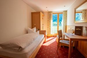 Single Room with Shower room in Hotel Gasthof KREUZ