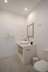 George & Irene Hotel Ios Greece