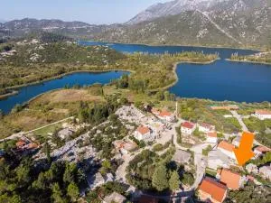 Apartment LORO - Pijavice