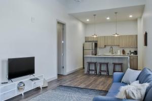 Apartment room in Relaxing Flat in Heart of Wichita!