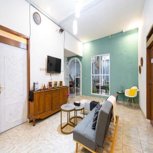 RedDoorz near Exit Toll Tanah Baru Bogor