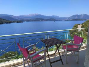 Appartement Apartment MEGANISI BLUE 2 on the beach Meganisi Griechenland