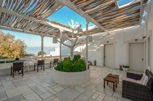 Ostria Hotel Naxos Greece