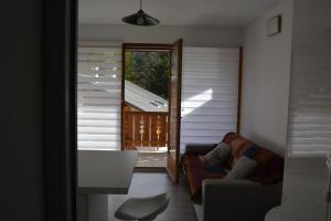 Appartements joli studio expose sud avec terrasse : photos des chambres