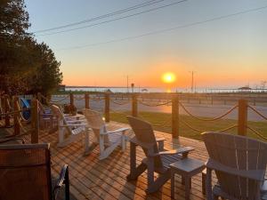 Paradise Inn On the Beach