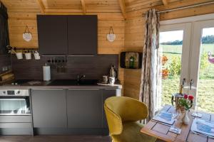 Dunroamin Lodges