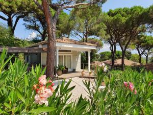 Maisons de vacances Saint tropez -parc oasis : photos des chambres