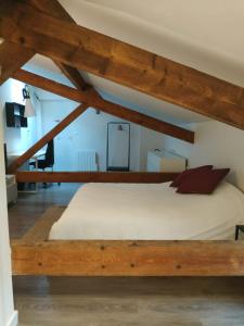 Appartements Attic one bedroom flat in Old Town Lyon : photos des chambres