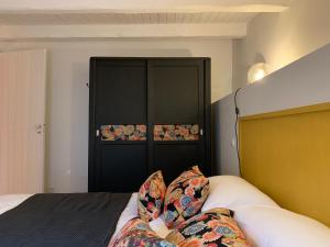 Appartements Les Apparts de Charly-Le Duplex du Marche : photos des chambres