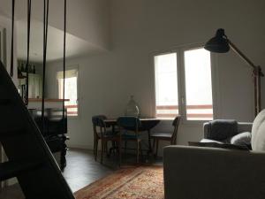 Appartements Les Apparts de Charly Duplex cosy au marche hyper centre La Rochelle tout a pied : photos des chambres