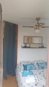 Appartement T2 avec son rez de jardin de 40 m2 5 couchages 250m de la plage et 15km de lArena