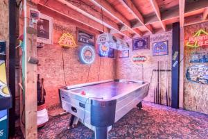 Getaway Bar on Easy Street