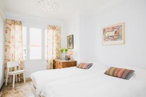 Appartements Regina's Banyuls - Spatious apartment next to the beach : photos des chambres