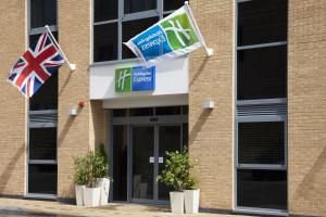 Holiday Inn Express London - Watford Junction by IHG