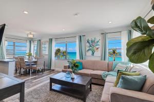 Apartment room in Oceanfront 2 B/R for 6*NEW RENO- SPECTACULAR VIEWS