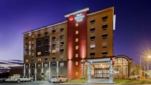 Best Western Plus Landmark Inn