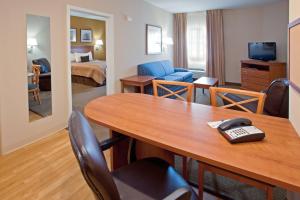 One-Bedroom Queen Suite room in Candlewood Suites League City an IHG Hotel