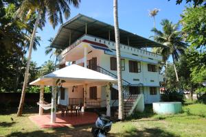 Sherin Cottage Beach Guesthouse Bed And Breakfast Varkala