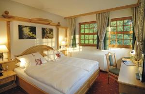 Hotel Alpenhof - ruhige Wohlfühloase zwischen München, dem Fünf-Seenland und den Bergen, in S-Bahnnähe