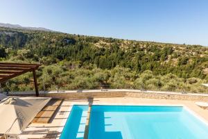 Ilys Home, a Country-chic Retreat with Pool & BBQ, By ThinkVilla