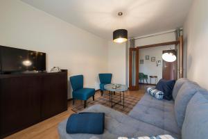 LovelyStay - Homey Feeling Flat w Free Parking