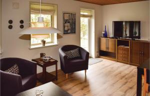 Two-Bedroom Holiday Home In Humble