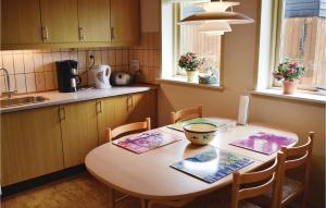 Two-Bedroom Holiday Home In Humble