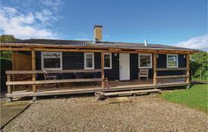 Three-Bedroom Holiday Home In Augustenborg