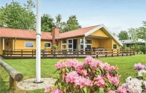 Holiday Home Pøt Strandby Denmark Ka - Glud