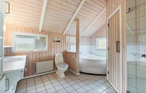 Three-Bedroom Holiday Home In Sydals