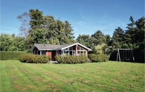 Three-Bedroom Holiday Home In Humble