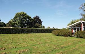 Three-Bedroom Holiday Home In Humble