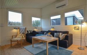 Two-Bedroom Holiday Home In Knebel