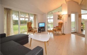 Two-Bedroom Holiday Home In Borre