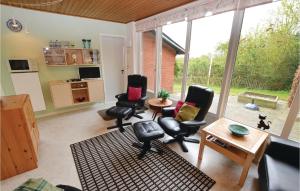Three-Bedroom Holiday Home In Sydals