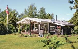 Two-Bedroom Holiday Home In Tarm - Tarm