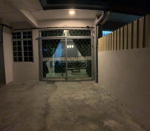 Unique 9 HomeStay @ Seremban Taman Permai 3