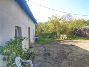 Małe studio z mini kuchnią